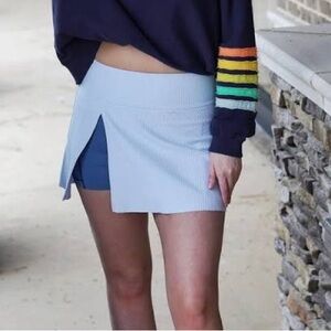 SPANX Contour Rib Front Slit Athletic Skort in Oxford Light Blue Size Large